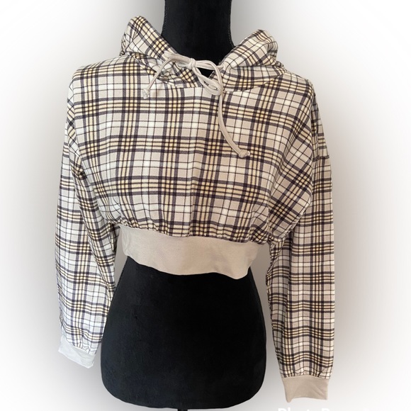 🎉2/25$ Forever 21 crop hoodie NWT😎 - Picture 2 of 6